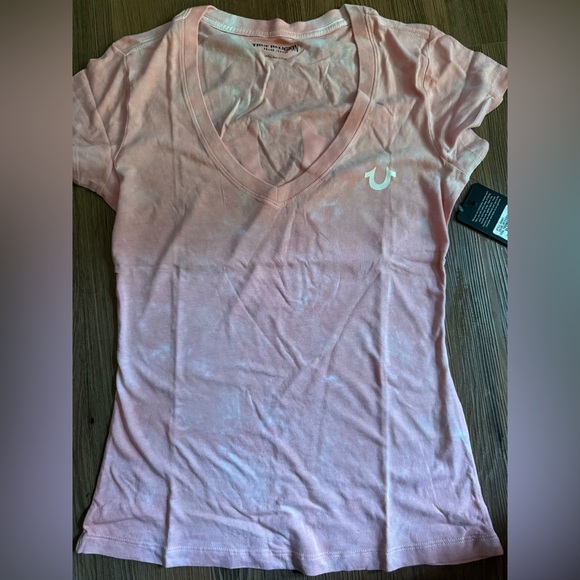 True Religion T-Shirt  Size Small NWT - Picture 1 of 4